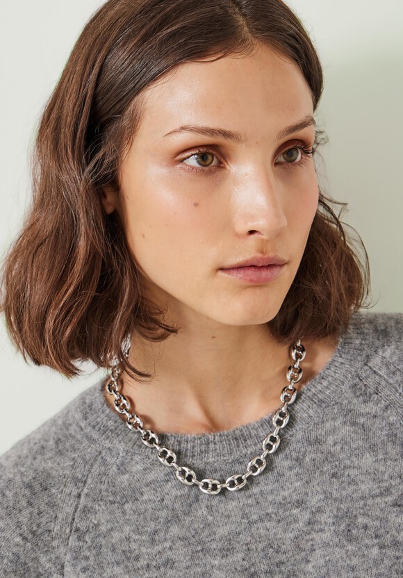 Rima Chain Necklace