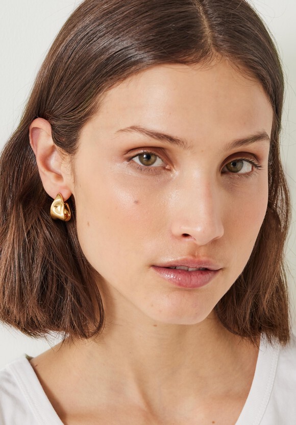 Tally Hoop Earrings