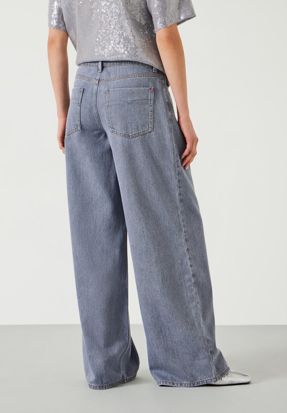 Nova Pintuck Wide Leg Jeans