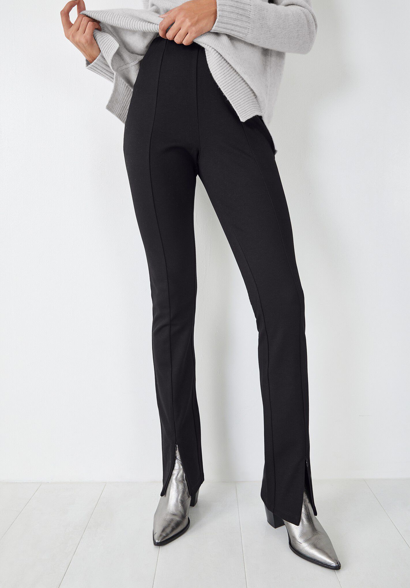 Black Pleated Jersey Skinny Flared Trousers  PrettyLittleThing