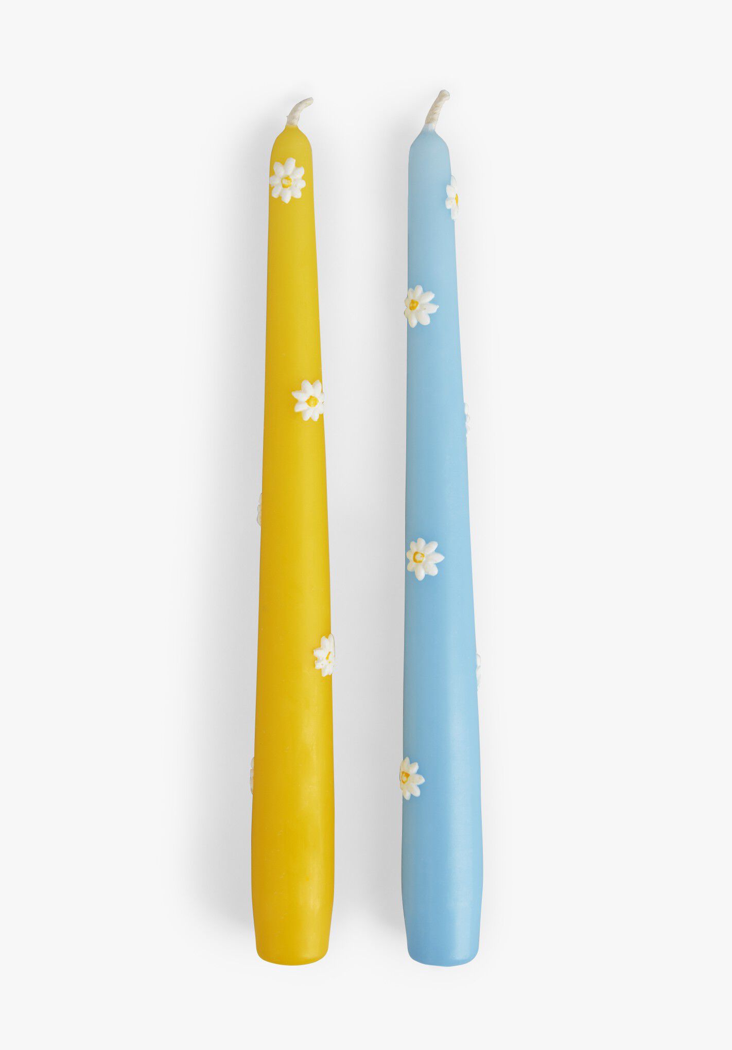 Anna & Nina Daisy Candles Set of Two | Blue/Yellow | hush
