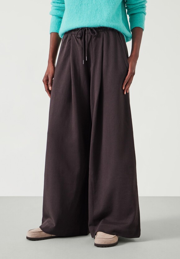 Taylor Wide Leg Jogger