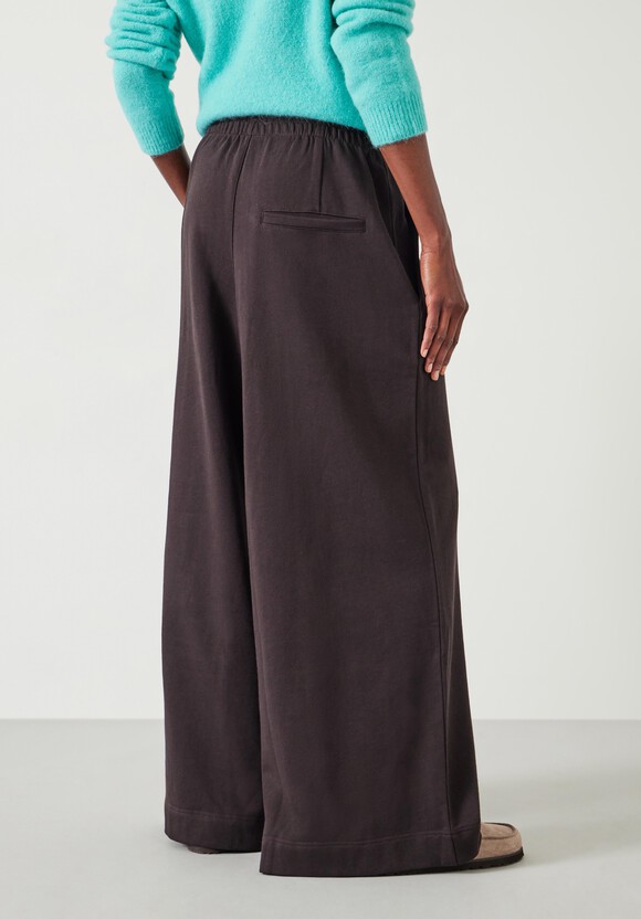 Taylor Wide Leg Jogger