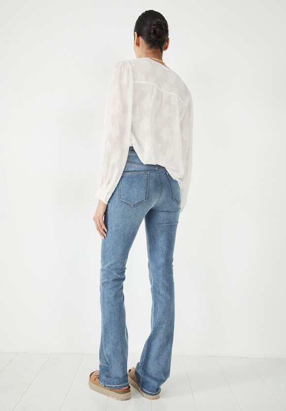 Liv Flared Jeans