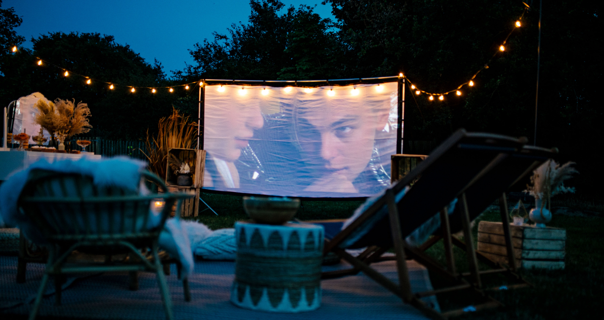 How to create an outdoor cinema at home | hush